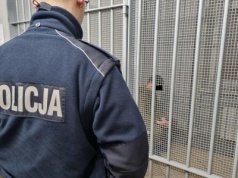 Pod wpływem narkotyków wjechał w dzieci idące chodnikiem. Został aresztowany