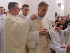 Diecezja tarnowska zyskała nowych diakonów. Święcenia w Okulicach [24.05.2025]