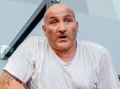 Marcin Najman chwali się formą. 