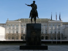 Gospodarka przegrywa z polaryzacją? Co możemy zyskać, a co stracić na wyborach prezydenckich