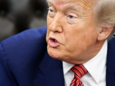 Strategia szaleńca. Trump zapowiada wysokie cła na UE. „Nie szukam porozumienia”