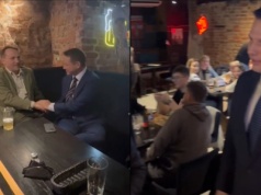 Trzaskowski i Mentzen przy jednym stole. Sikorski pokazał nagranie z pubu