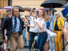 Swingowy spacer po Piotrkowskiej – najbardziej radosny pochód w Łodzi