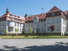 Koszt pobytu w domu seniora. Rachunki mogą przyprawić o zawrót głowy