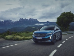 Nowy Renault Austral Full Hybrid 2025 ma zoptymalizowaną skrzynię biegów