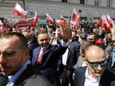 Marsze Trzaskowskiego i Nawrockiego w Warszawie. Organizatorzy o frekwencji