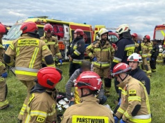 Wypadek podczas imprezy motoryzacyjnej w Krośnie. Kilkanaście osób poszkodowanych! [ZDJĘCIA, VIDEO]
