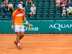 Krótka przygoda Majchrzaka z Roland Garros. Nie ugrał nawet seta