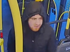 Ten mężczyzna miał skrzywdzić młodą osobę. Rozpoznajesz go?