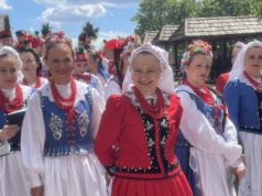 Duchowość spotkała folklor. Święty Krzyż sercem regionalnego święta