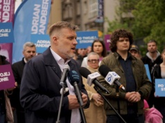 Zandberg tłumaczy, dlaczego nie poprze żadnego z kandydatów