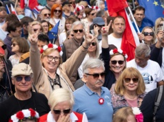 Bój na marsze. Setna bramka Lewego w Barcelonie. Sebastian M. zatrzymany. 5 tematów na dziś