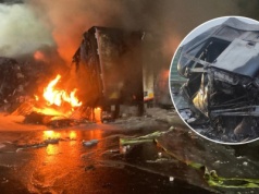 Groźny wypadek na A1 w Zwierzynku. Dwa tiry w płomieniach