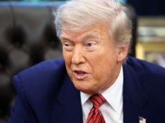 Trump o cłach: USA chcą produkować czołgi i komputery, a nie koszulki i trampki