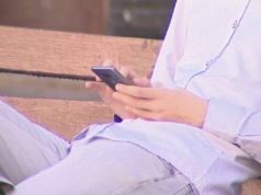 Pokolenie Z odłoży smartfony? Marzą o życiu bez Internetu