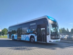 Rzeszowski PKS stawia na wodór. Nowoczesne autobusy Mercedes-Benz zasilą flotę w 2026 roku