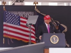Trump wstrzymuje cła na towary z UE. Kiedy ruszą negocjacje?