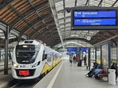 Z Dolnego Śląska prosto nad Bałtyk. Wakacyjny pociąg KD wraca na tory.