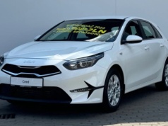 Fabrycznie nowa Kia Ceed za 82 900 zł. Chińskie auta nie mają szans w starciu z tą ofertą