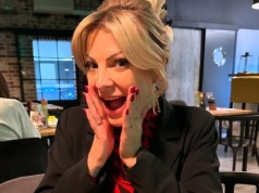 Nie zgadniecie, kim z zawodu jest Narożna. Niewykluczone, że przyjmowała was w gabinecie