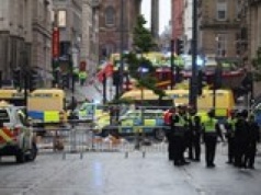 53-latek taranował autem tłum w centrum Liverpoolu. Jest pierwszy bilans rannych