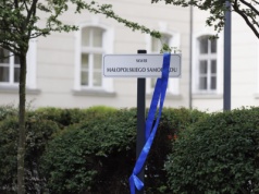 Skwer Małopolskiego Samorządu odsłonięty w Krakowie ( ZDJĘCIA)