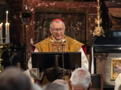 Kard. Parolin: dość bomb w Gazie, wzywamy do zawieszenia broni na Ukrainie