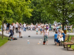 Dmuchane zjeżdżalnie, kajaki i… mini żużel! Lublin zaprasza na wielki rodzinny piknik (wstęp darmowy)