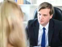 Dlaczego szefowie nie dają podwyżek? „Może być tak, że odmowa podwyżki ma skłonić pracownika do odejścia z firmy”