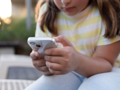 Teksas zawalczy o bezpieczeństwo dzieci w internecie. Apple i Google muszą się dostosować