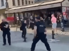 Starcie kibiców we Wrocławiu. Pofrunęły butelki i krzesła [WIDEO]