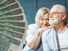 Pensje mocno w górę, emerytury już mniej