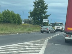 Zderzenie dwóch osobówek na Przemysłowej