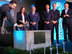 Zaczęła się budowa największej fabryki elementów do morskich farm wiatrowych [ZDJĘCIA]