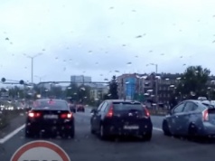 Prius zawinił, ale BMW ukarało Citroena. Drogowa zemsta bywa ślepa