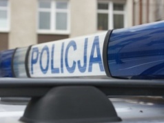 27-latek z kumplem chcieli obrobić sklep na Jarotach. Do akcji wkroczył mundurowy