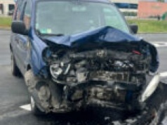 Wypadek na DK12 w Żarach. Jedna osoba poszkodowana (ZDJĘCIA)
