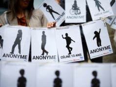 Francja. Były lekarz skazany na 20 lat więzienia. Jego ofiarą padło prawie 300 osób, głównie dzieci