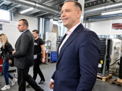 PiS składa zawiadomienie ws. poświadczeń Nawrockiego, Mentzen apeluje o głosowanie zgodnie z sumieniem