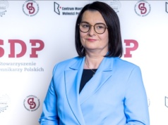 Medioznawca o atakach dziennikarskich na Nawrockiego – medialne dno i żenada