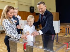 Zbigniew Bogucki przy urnie wyborczej [ZDJĘCIA]