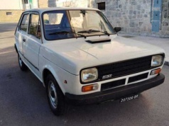 Egzotyczny Fiat może być twój za 15 tys. zł. Ta cyferka to nie błąd w druku
