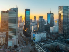 Polska gospodarka pnie się w rankingach. Dzięki temu może być jeszcze lepiej