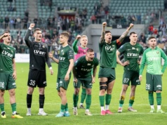 Oficjalnie: napastnik opuszcza spadkowicza z Ekstraklasy. Egzotyczny kierunek!