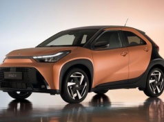 Toyota zrobiła malutkie hybrydziątko. Już nie musisz zmieniać biegów w Aygo X