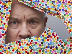 Ten artysta chce przechytrzyć śmierć. Przygotował specjalne instrukcje