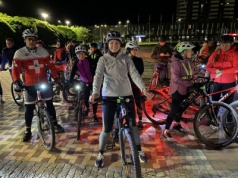 Nocna jazda [ Społeczeństwo ]