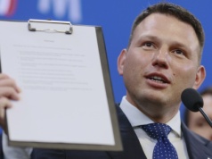 „Mam nadzieję, że nie powtórzy Pan błędów poprzedników”. Sławomir Mentzen zwrócił się do prezydenta-elekta