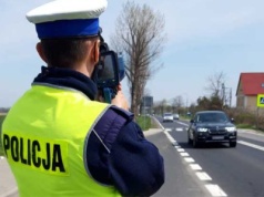 Pędził 151 km/h przez Żarów. Pośpiech przypłacił wysokim mandatem