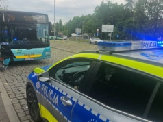 Kolizja autobusu z osobówką na Grunwaldzkiej. Sprawca ukarany mandatem